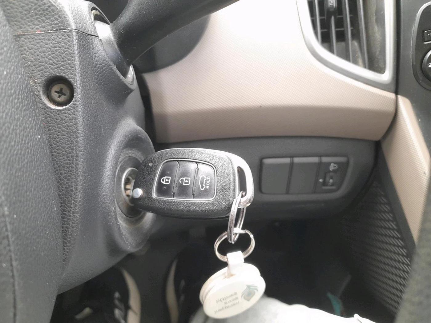 2017 Hyundai Creta E PLUS 1.4 DIESEL, Diesel, Manual, 3,33,896 km, interior