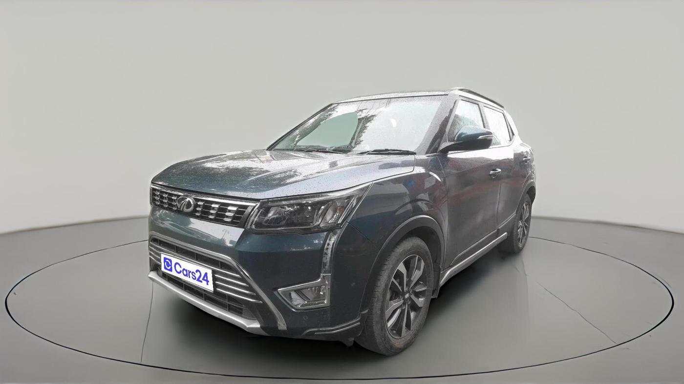 2021 Mahindra XUV300 W8 (O) 1.2 PETROL, Petrol, Manual, 51,849 km, exterior