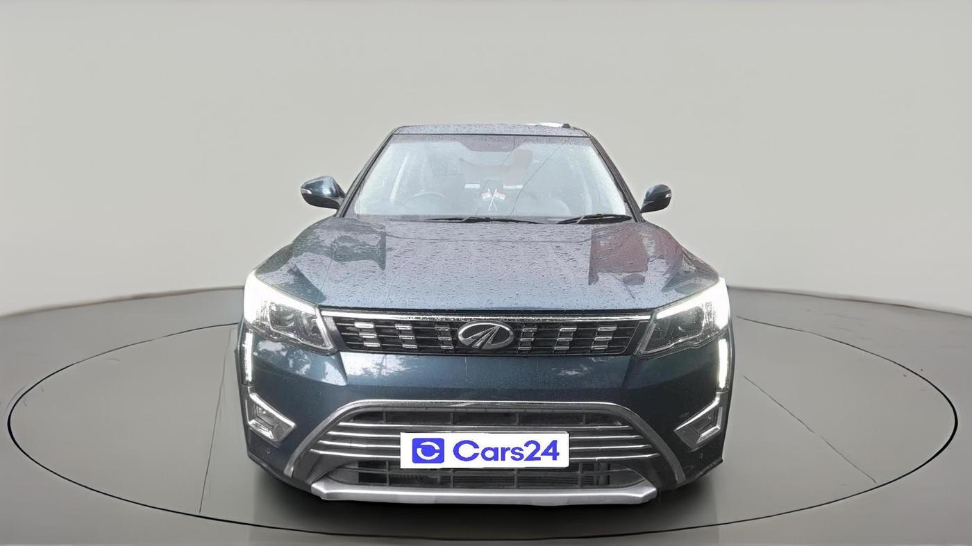2021 Mahindra XUV300 W8 (O) 1.2 PETROL, Petrol, Manual, 51,849 km, exterior