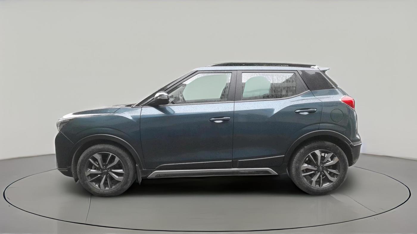 2021 Mahindra XUV300 W8 (O) 1.2 PETROL, Petrol, Manual, 51,849 km, exterior