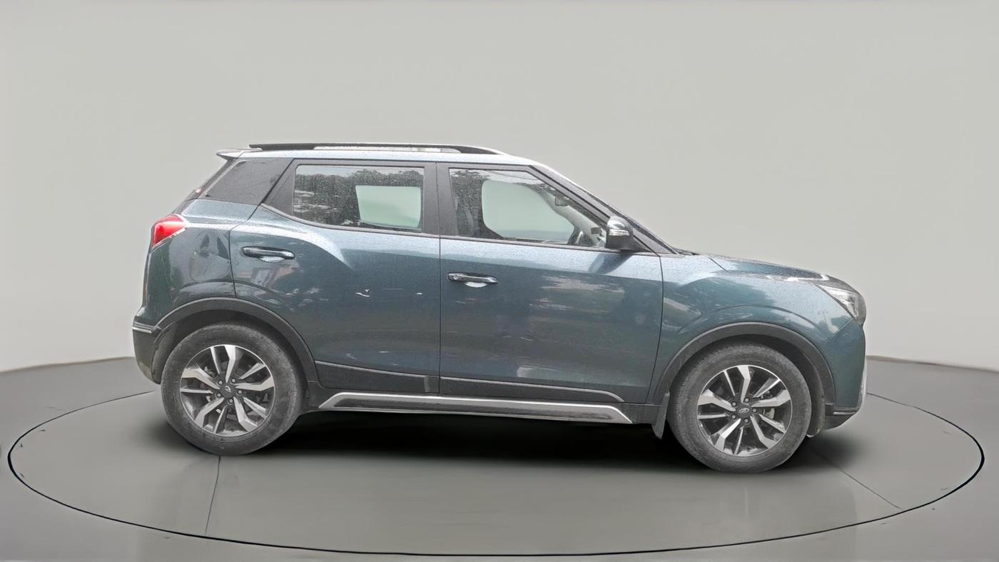2021 Mahindra XUV300 W8 (O) 1.2 PETROL, Petrol, Manual, 51,849 km, exterior
