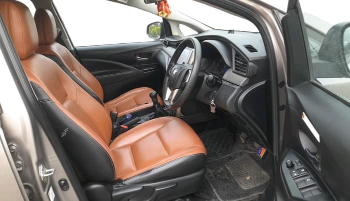 2023 Toyota Innova Crysta 2.4 GX 7STR, Diesel, Manual, 81,033 km, interior