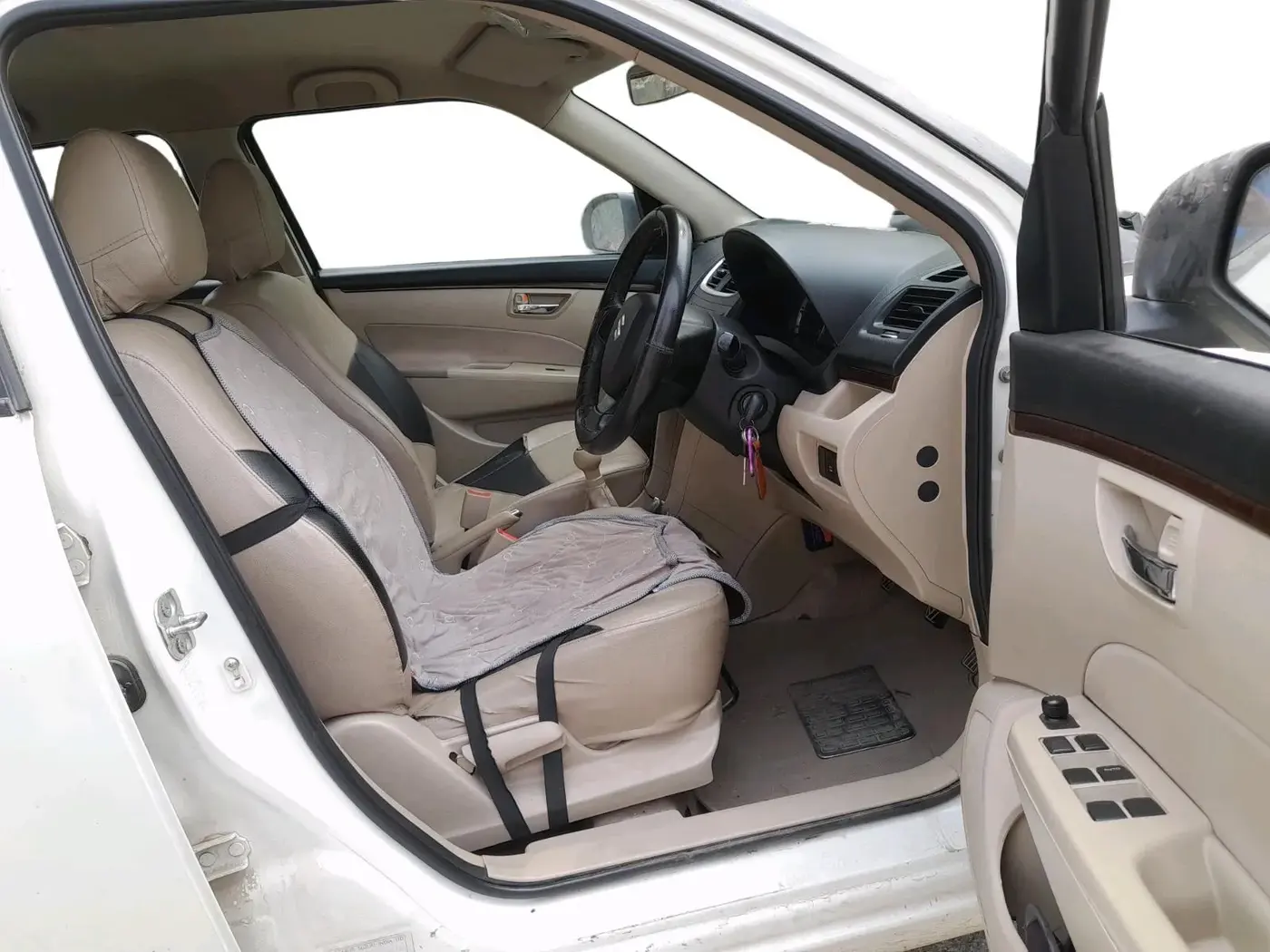 2012 Maruti Swift Dzire VDI, Diesel, Manual, 1,29,118 km, interior