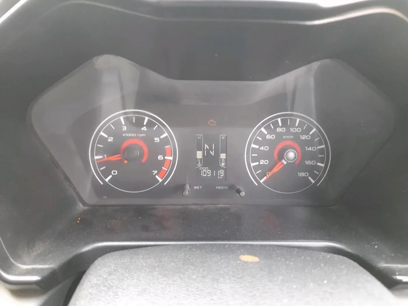 2017 Mahindra KUV 100 NXT K2 P 6 STR, Petrol, Manual, 1,09,119 km, interior
