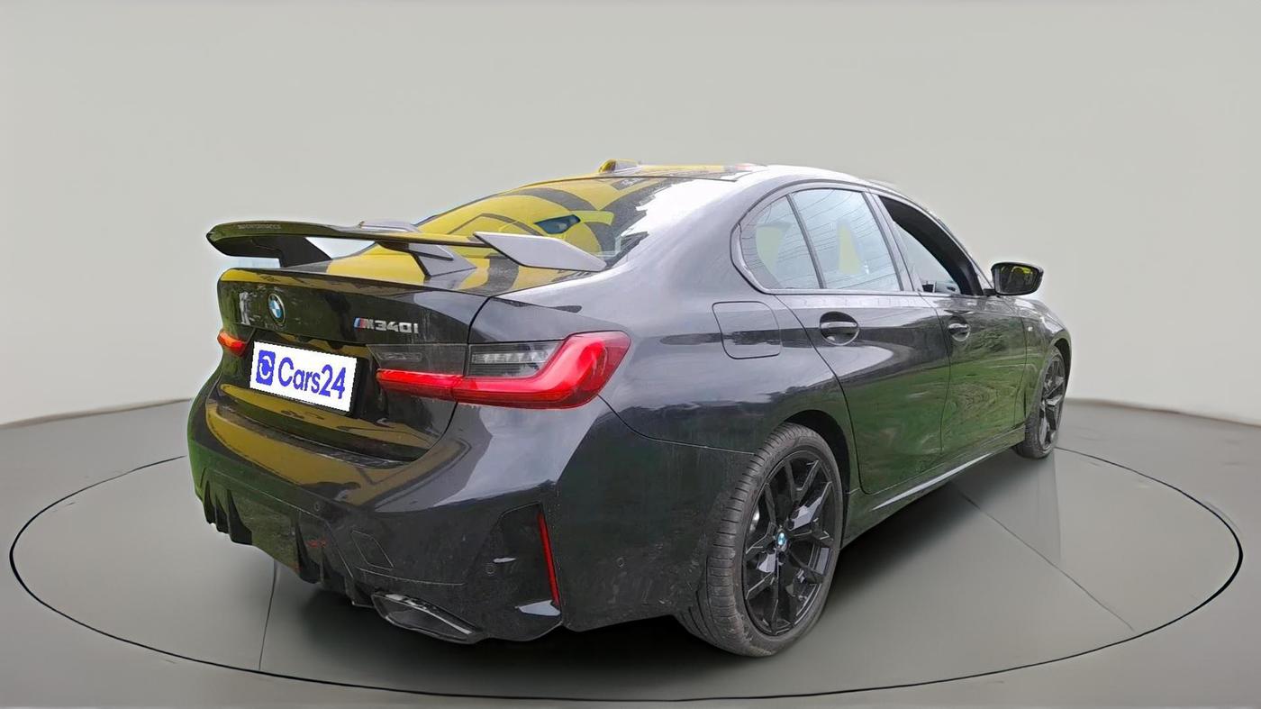 2025 BMW 3 Series M340i Xdrive, Petrol, Automatic, 4,429 km, exterior