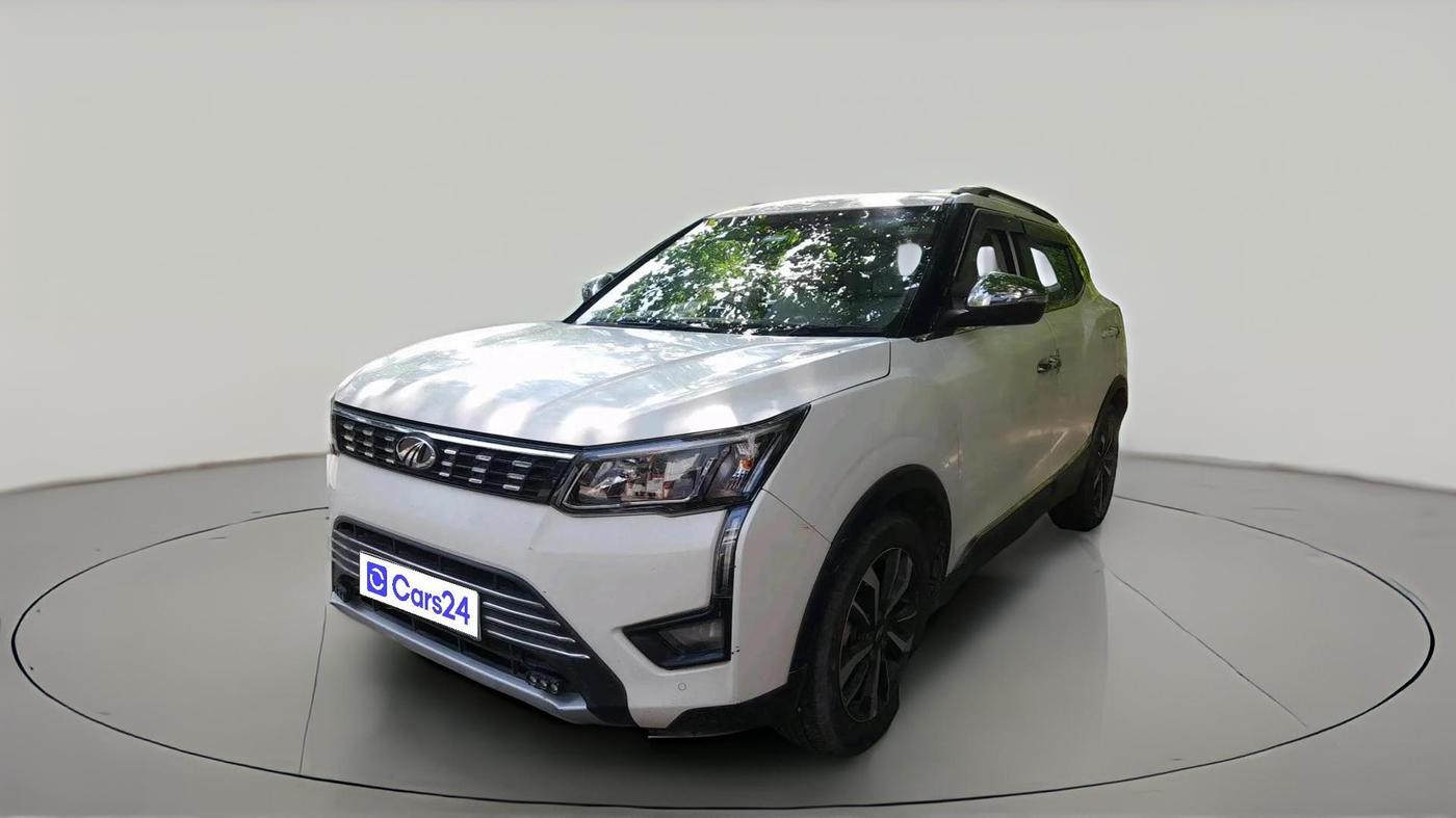 2019 Mahindra XUV300 W8 (O) 1.5 DIESEL, Diesel, Manual, 93,738 km, exterior