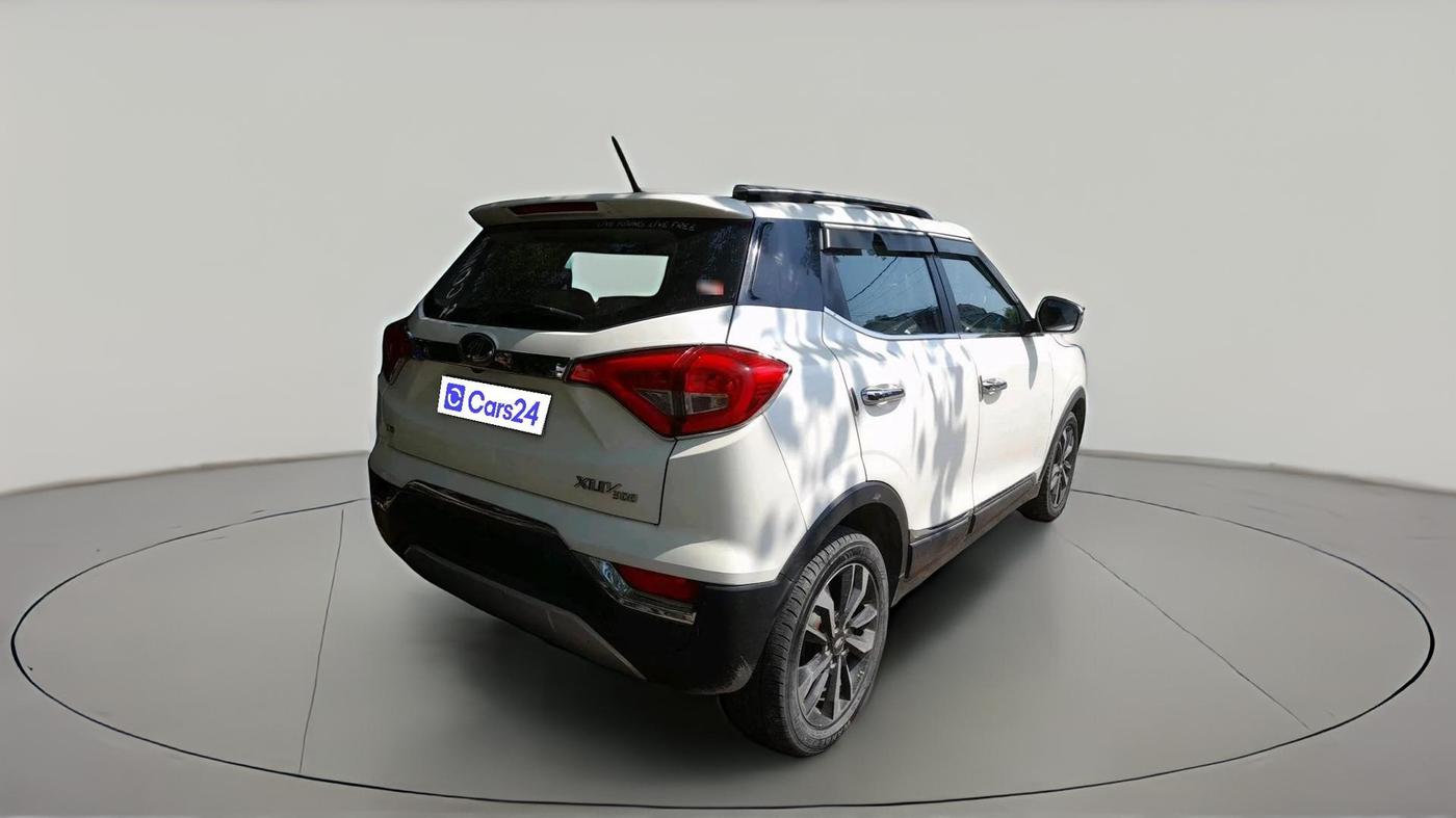 2019 Mahindra XUV300 W8 (O) 1.5 DIESEL, Diesel, Manual, 93,738 km, exterior