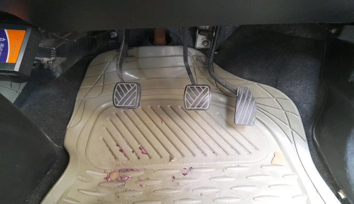 2013 Maruti Wagon R 1.0 VXI, Petrol, Manual, 1,11,032 km, interior