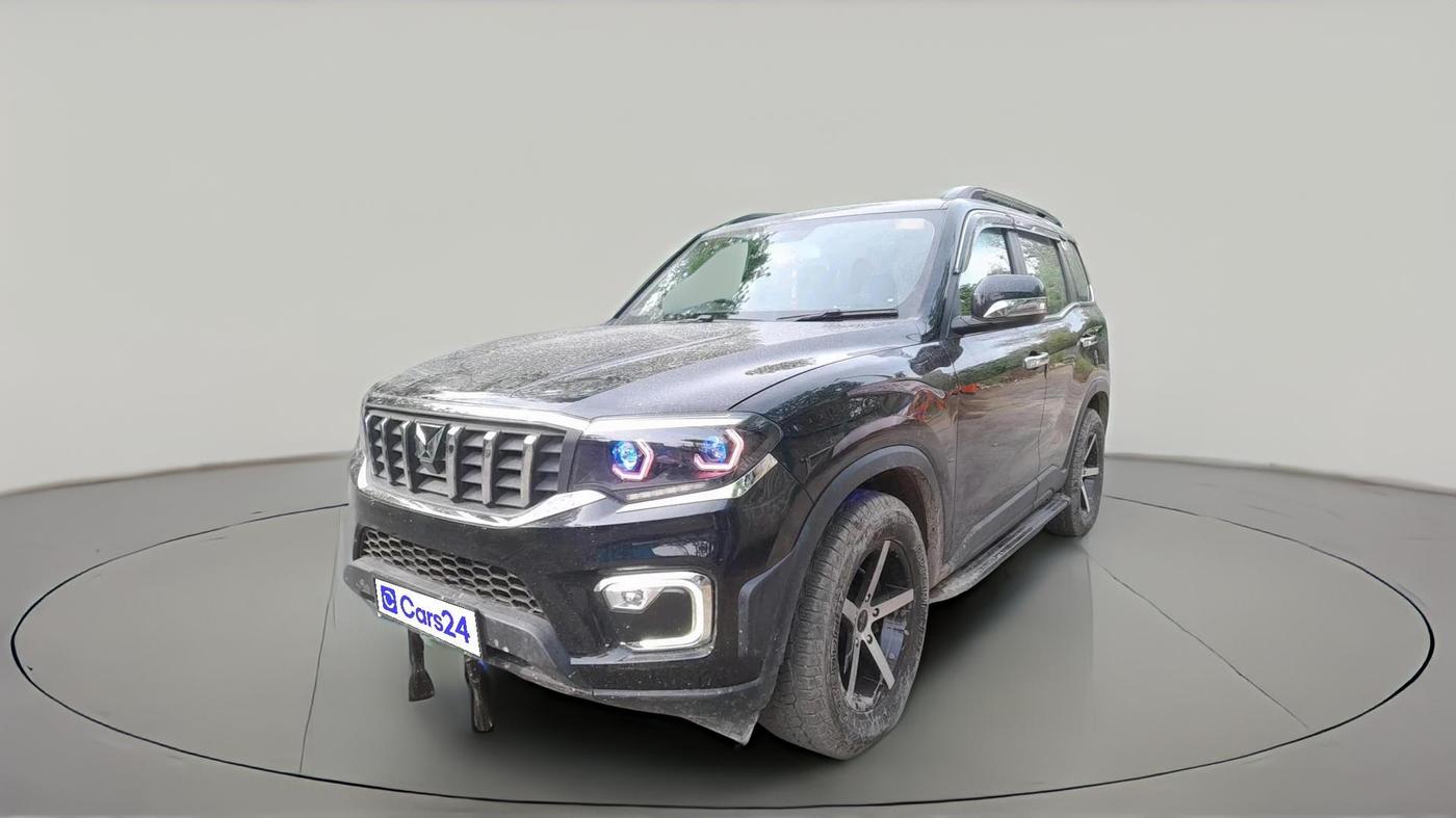 2024 Mahindra SCORPIO-N Z4 PETROL MT 7 STR, Petrol, Manual, 9,679 km, exterior
