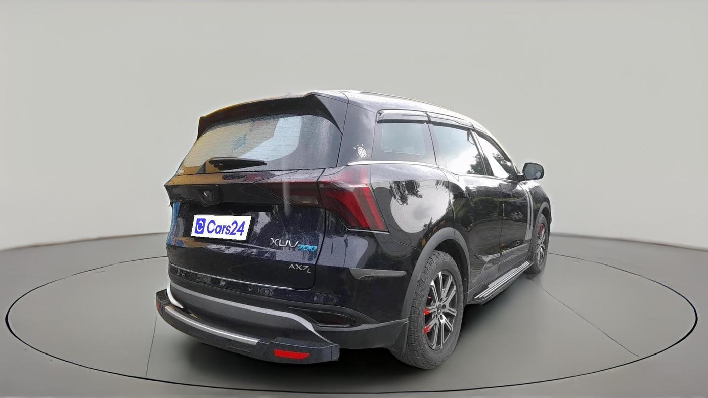 2023 Mahindra XUV700 AX 7 LUXURY D MT 7 STR, Diesel, Manual, 45,753 km, exterior