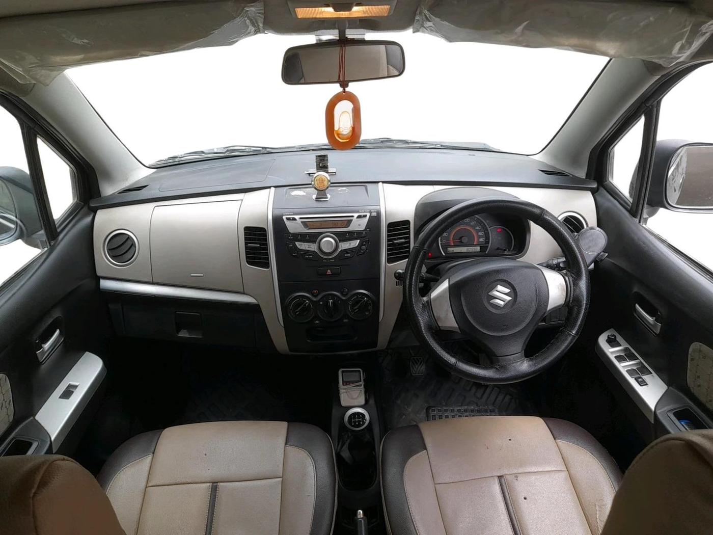 2016 Maruti Wagon R 1.0 VXI, Petrol, Manual, 80,998 km, interior