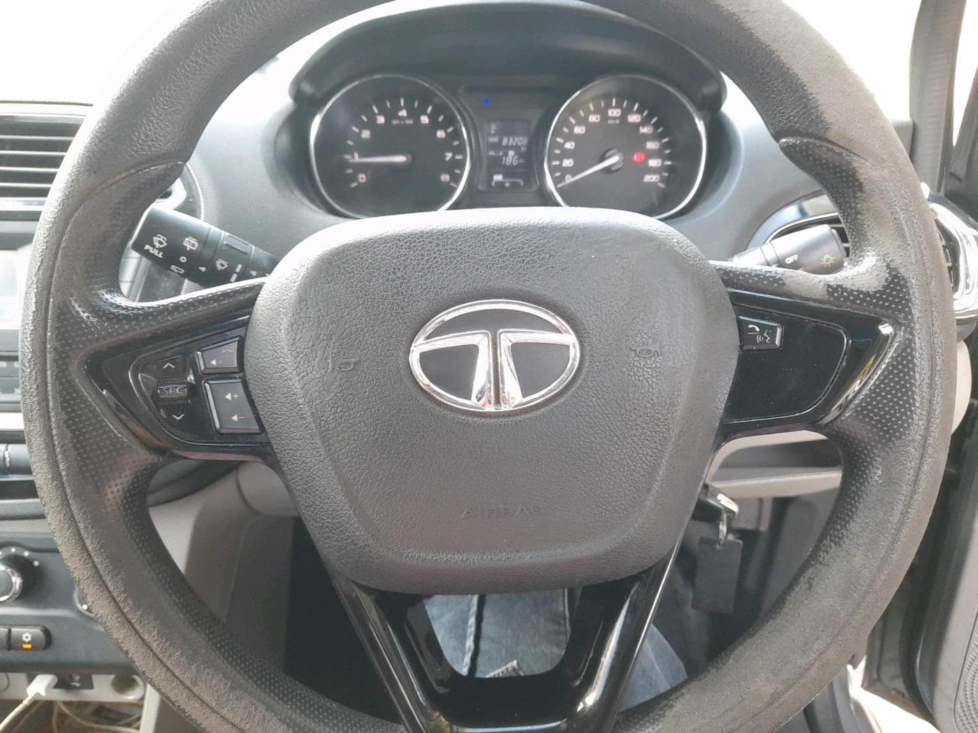 2018 Tata Tiago XZ PETROL, Petrol, Manual, 83,208 km, interior
