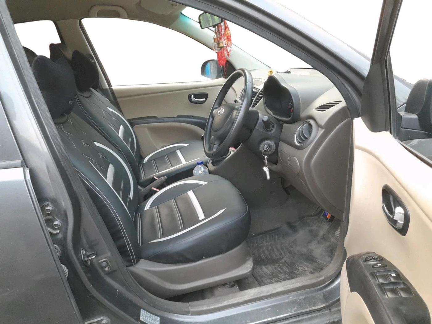 2011 Hyundai i10 MAGNA 1.2, Petrol, Manual, 52,026 km, interior