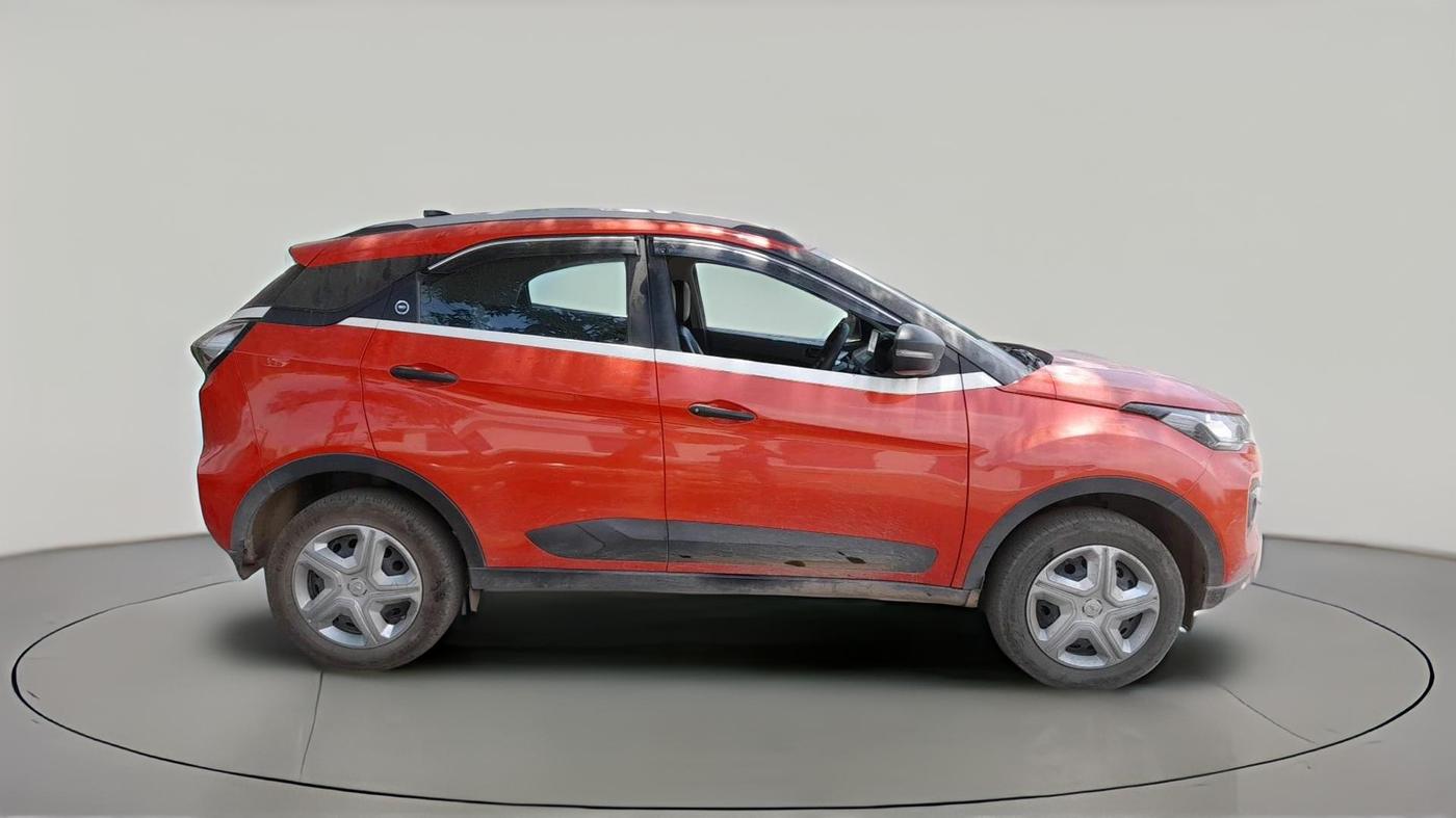 2023 Tata NEXON XM PLUS SUNROOF PETROL, Petrol, Manual, 20,930 km, exterior