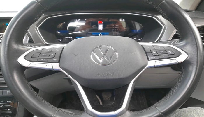 2023 Volkswagen TAIGUN TOPLINE 1.0 TSI MT, Petrol, Manual, 29,336 km, interior