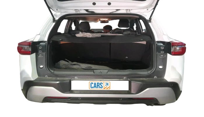 2024 Nissan MAGNITE XV MT, Petrol, Manual, 34,000 km, exterior