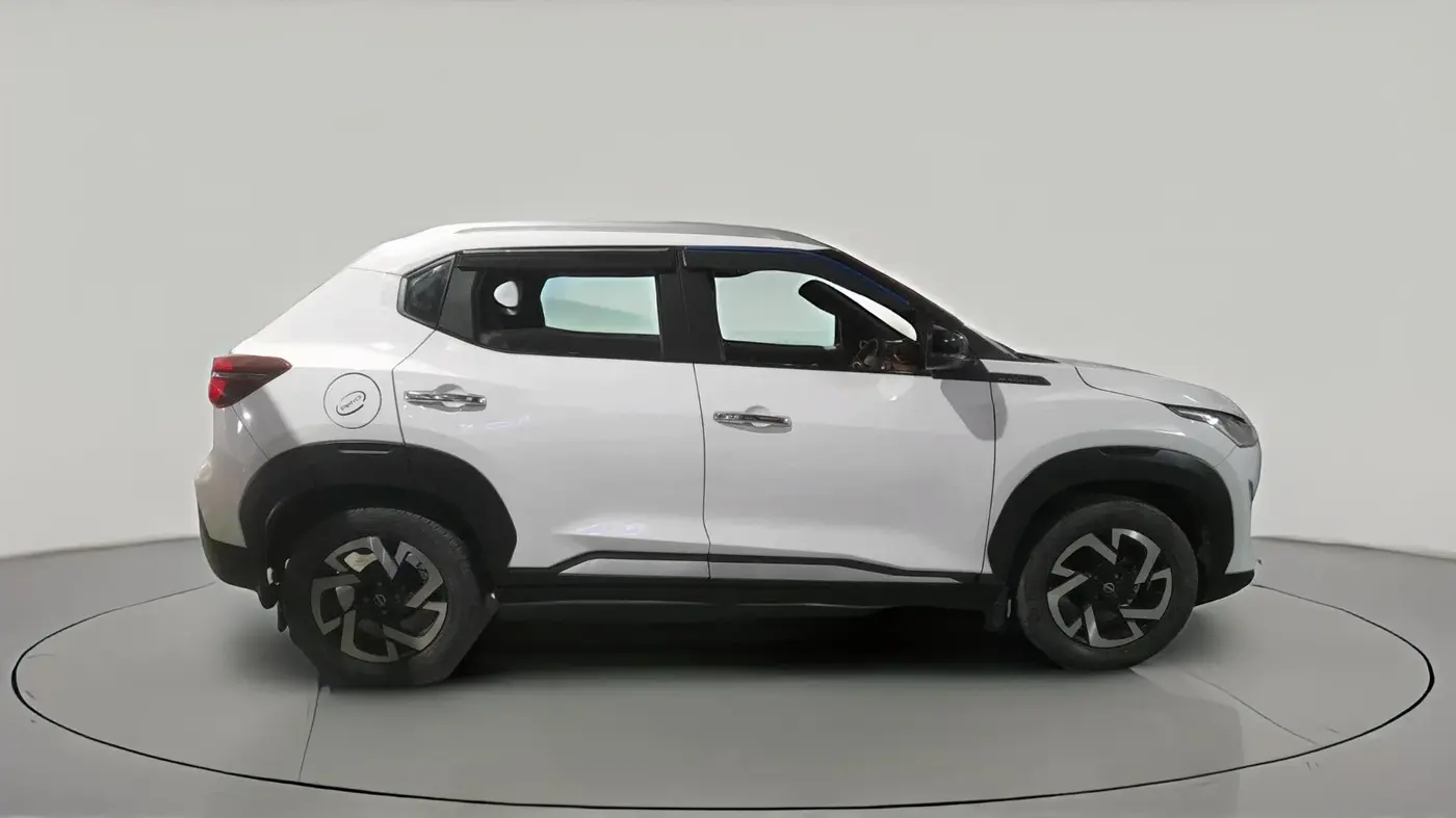 2024 Nissan MAGNITE XV MT, Petrol, Manual, 34,000 km, exterior