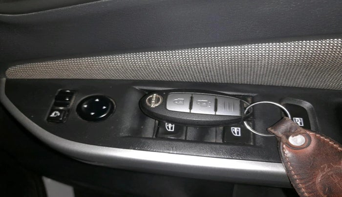 2024 Nissan MAGNITE XV MT, Petrol, Manual, 34,000 km, interior