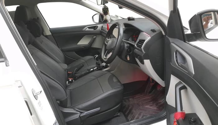 2022 Volkswagen TAIGUN HIGHLINE 1.0 TSI MT, Petrol, Manual, 74,606 km, interior