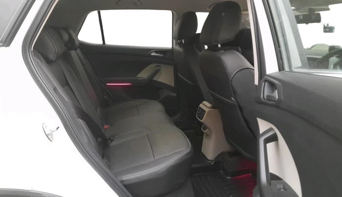 2022 Volkswagen TAIGUN HIGHLINE 1.0 TSI MT, Petrol, Manual, 74,606 km, interior