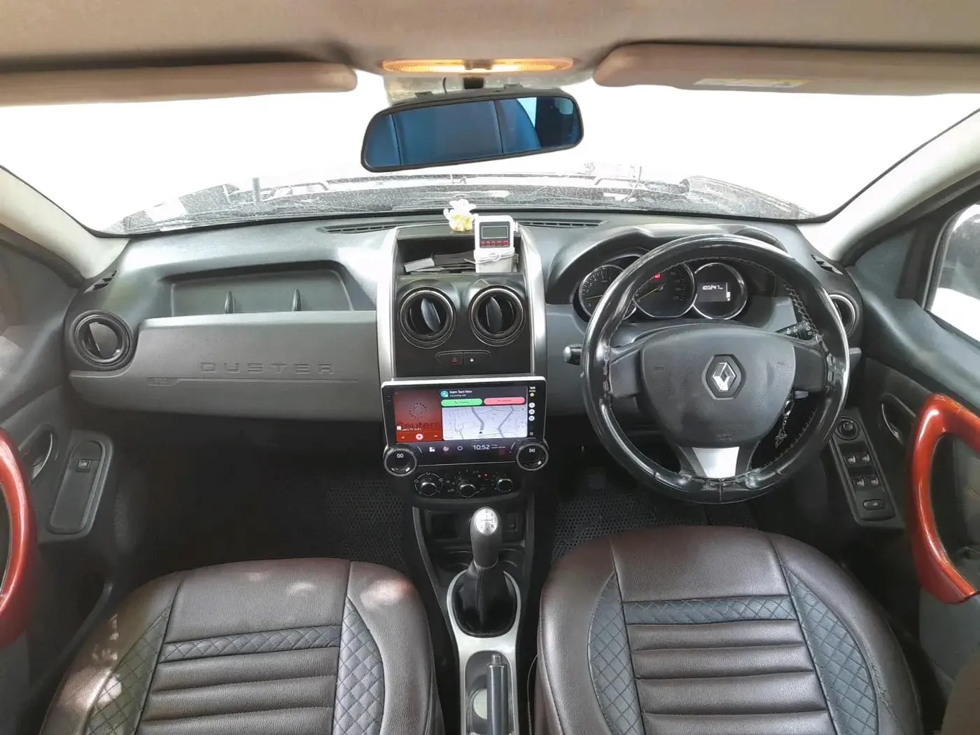 2018 Renault Duster 85 PS RXS MT DIESEL, Diesel, Manual, 1,00,247 km, interior