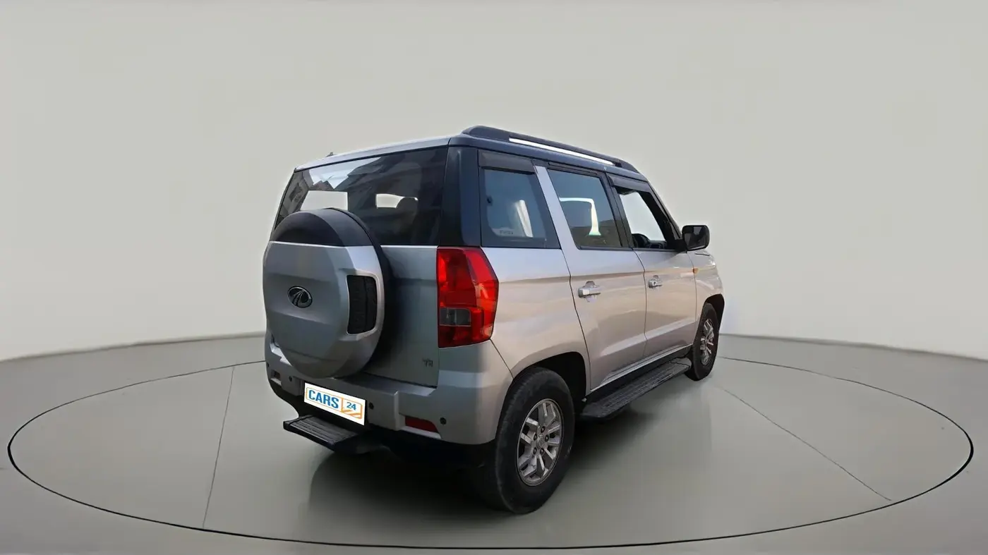 2018 Mahindra TUV300 T8, Diesel, Manual, 73,000 km, exterior