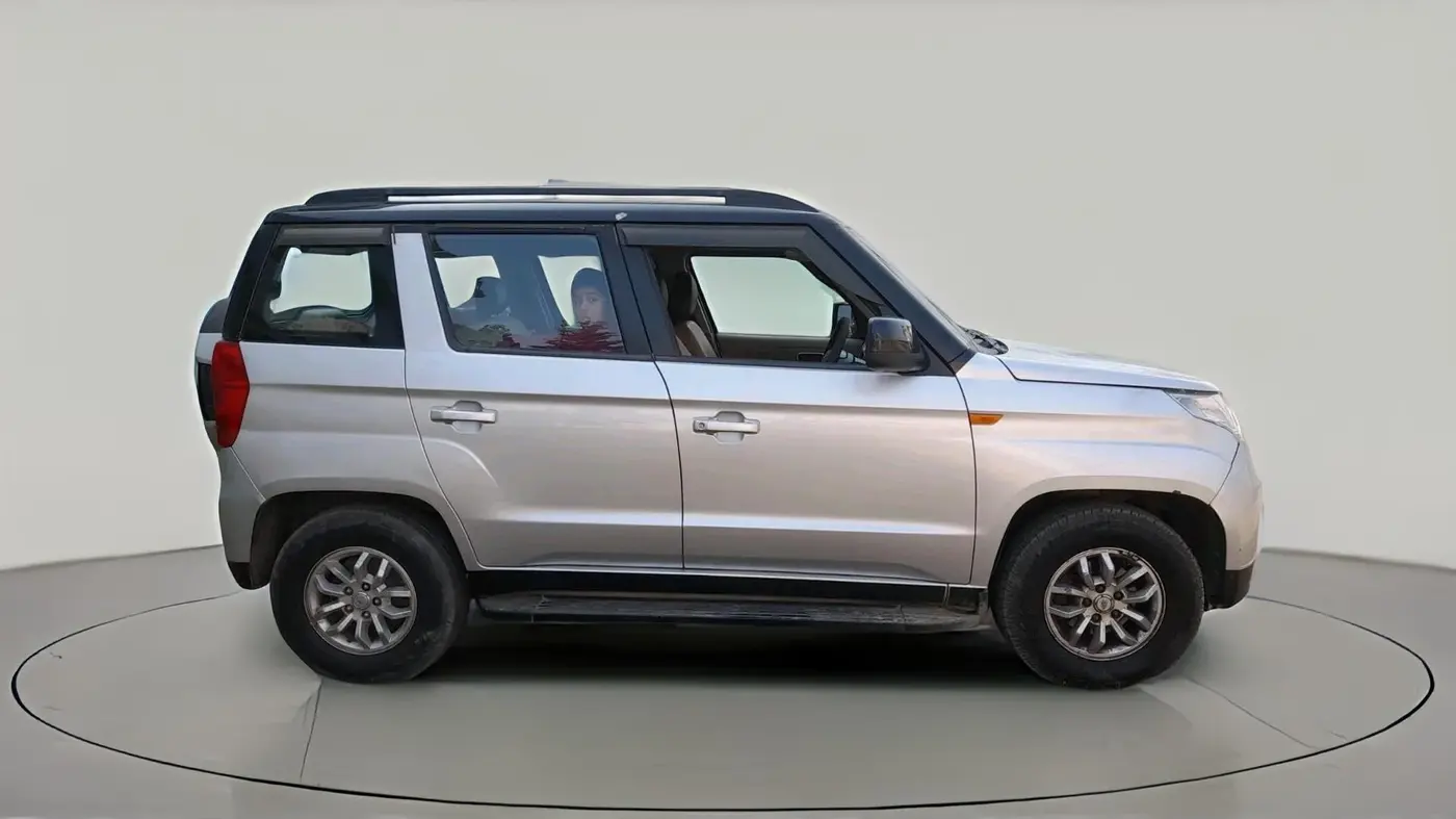 2018 Mahindra TUV300 T8, Diesel, Manual, 73,000 km, exterior