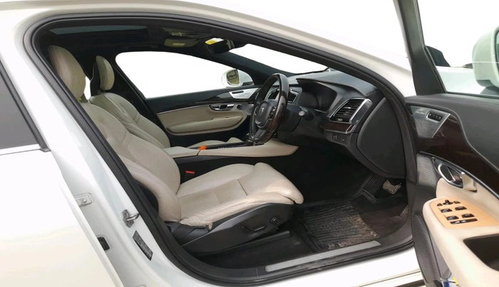 2017 Volvo XC 90 D5 Inscription, Diesel, Automatic, 1,45,933 km, interior