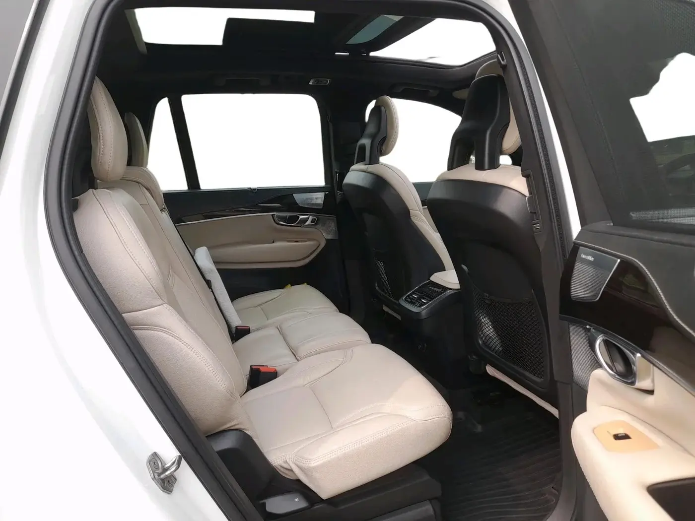 2017 Volvo XC 90 D5 Inscription, Diesel, Automatic, 1,45,933 km, interior