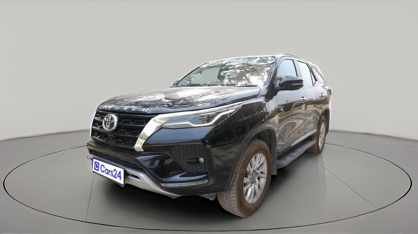 2023 Toyota Fortuner 4X4 AT 2.8 DIESEL, Diesel, Automatic, 62,245 km, exterior
