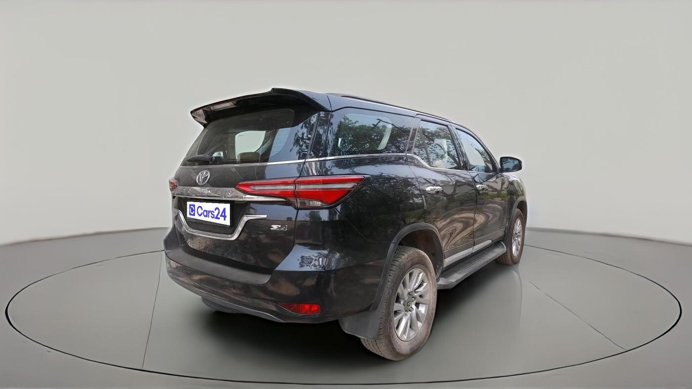 2023 Toyota Fortuner 4X4 AT 2.8 DIESEL, Diesel, Automatic, 62,245 km, exterior