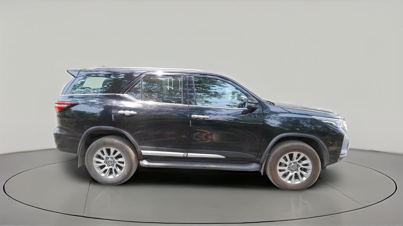 2023 Toyota Fortuner 4X4 AT 2.8 DIESEL, Diesel, Automatic, 62,245 km, exterior