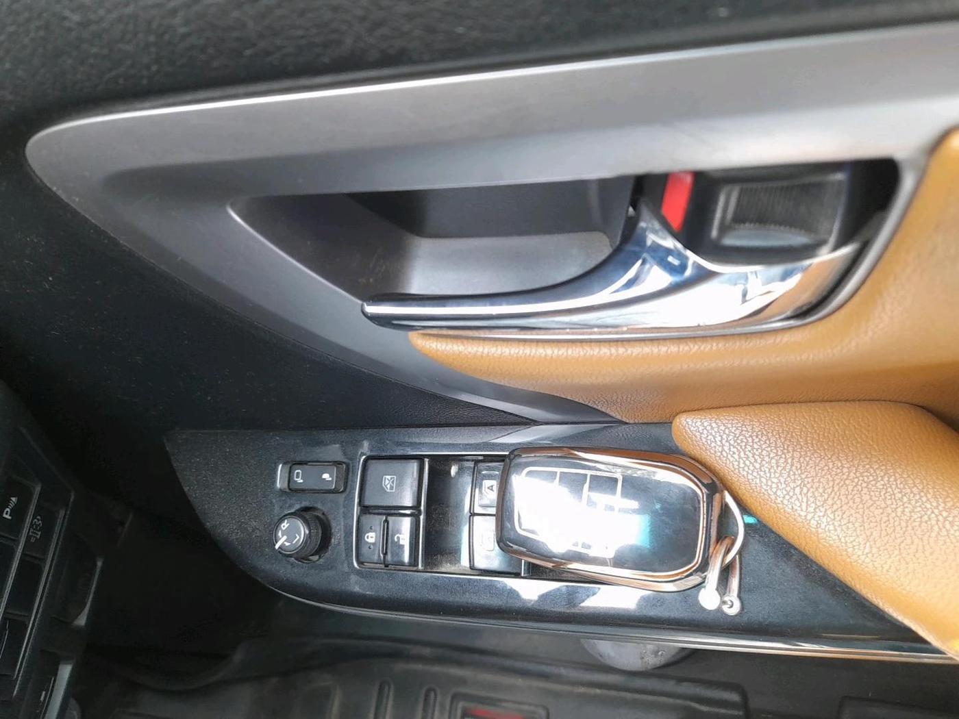 2023 Toyota Fortuner 4X4 AT 2.8 DIESEL, Diesel, Automatic, 62,245 km, interior