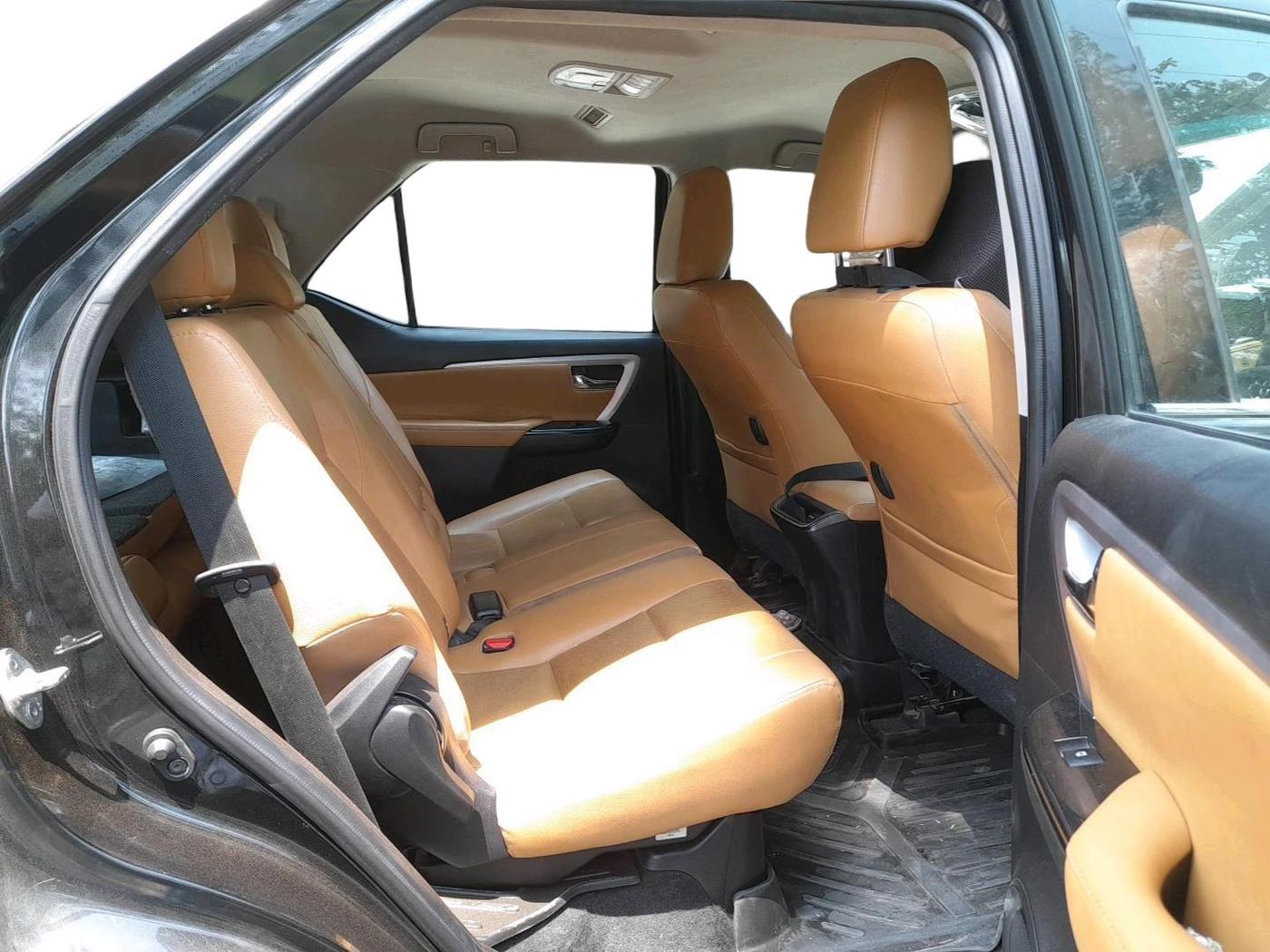 2023 Toyota Fortuner 4X4 AT 2.8 DIESEL, Diesel, Automatic, 62,245 km, interior