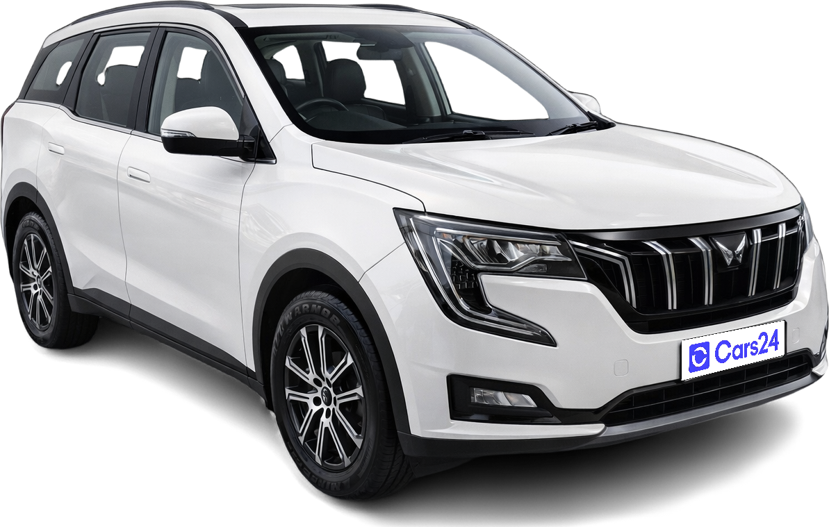2021 Mahindra XUV700 - SUV - Petrol - Manual - ₹14.30 lakh