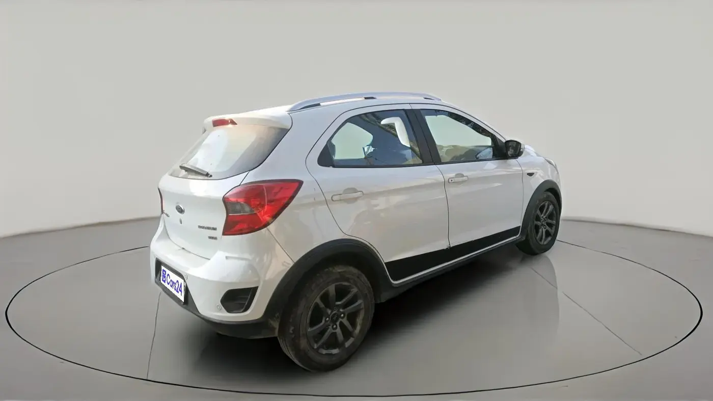 2018 Ford FREESTYLE TITANIUM 1.5 DIESEL, Diesel, Manual, 1,30,977 km, exterior
