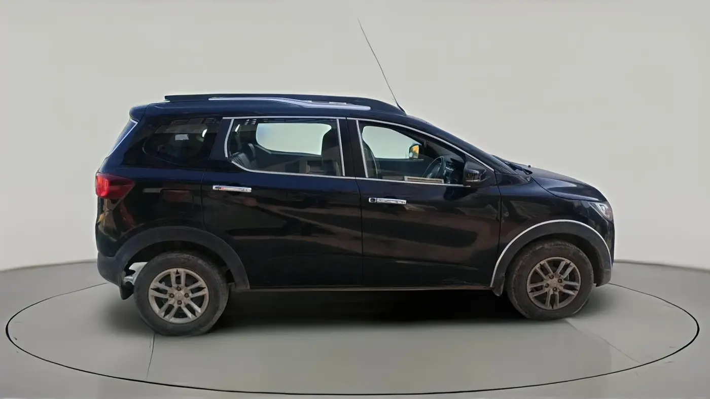 2024 Renault TRIBER RXT, Petrol, Manual, 43,535 km, exterior