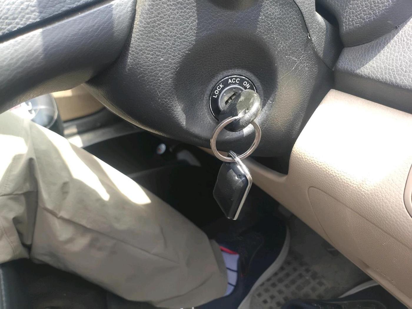 2014 Hyundai Eon ERA +, Petrol, Manual, 1,31,670 km, interior