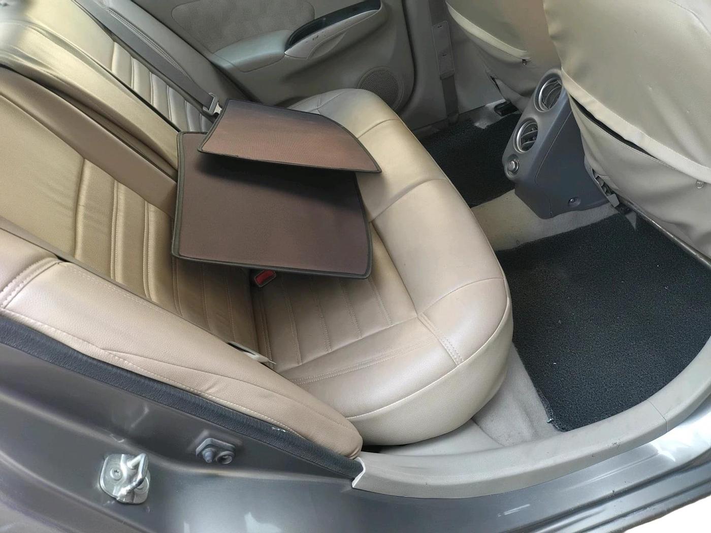 2015 Nissan Sunny XV DIESEL, Diesel, Manual, 1,59,744 km, interior