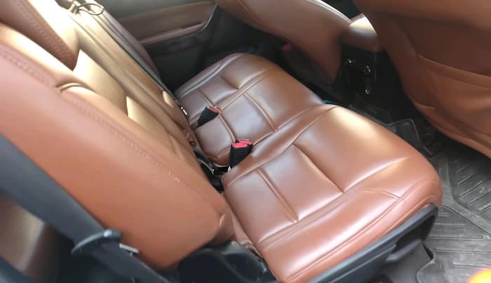 2016 Ford Endeavour TREND 2.2 4X2 AT, Diesel, Automatic, 1,28,500 km, interior