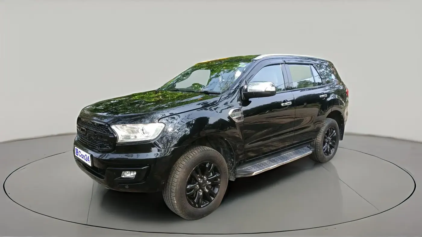 2017 Ford Endeavour TITANIUM 3.2 4X4 AT, Diesel, Automatic, 1,61,494 km, exterior
