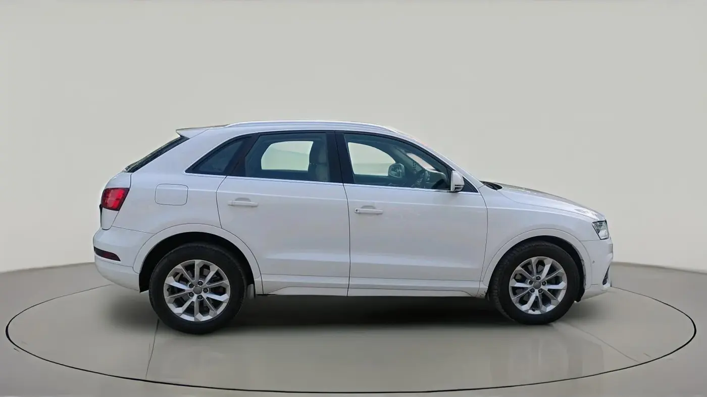 2015 Audi Q3 35 TDI Quattro, Diesel, Automatic, 1,29,329 km, exterior