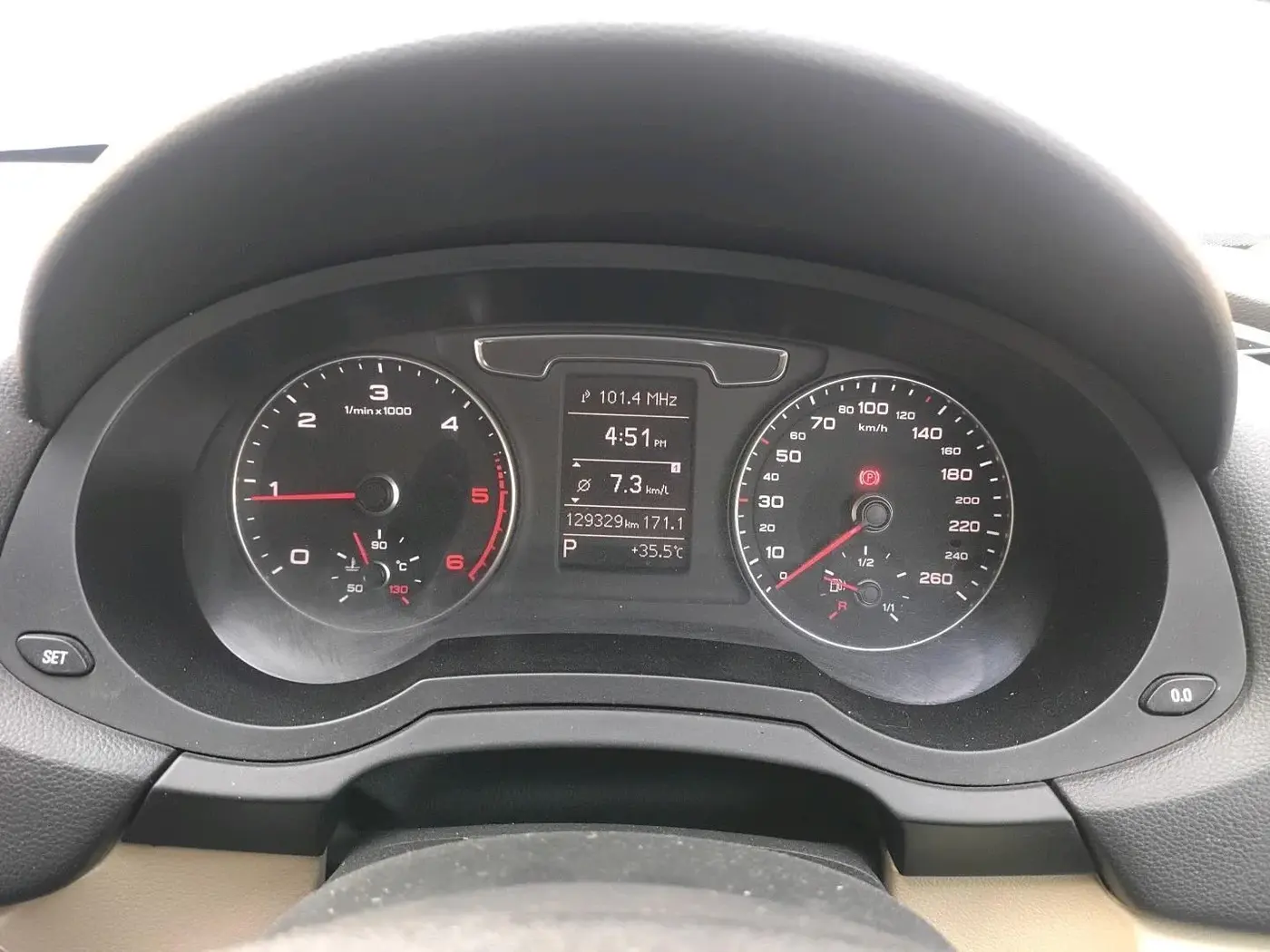 2015 Audi Q3 35 TDI Quattro, Diesel, Automatic, 1,29,329 km, interior