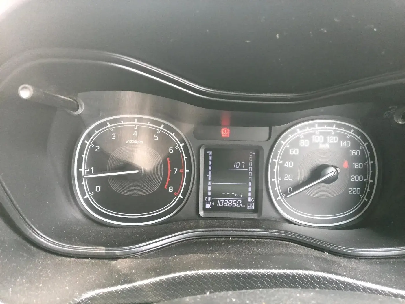 2021 Maruti Vitara Brezza LXI, Petrol, Manual, 1,03,850 km, interior
