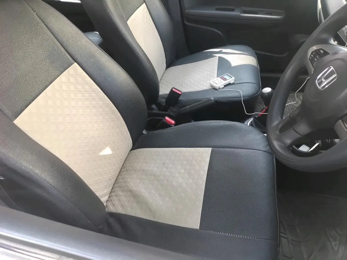 2017 Honda BR-V 1.5L I-VTEC S, Petrol, Manual, 47,343 km, interior