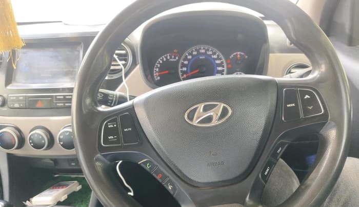 2017 Hyundai Grand i10 SPORTZ (O) 1.2 KAPPA VTVT, CNG, Manual, 98,159 km, interior