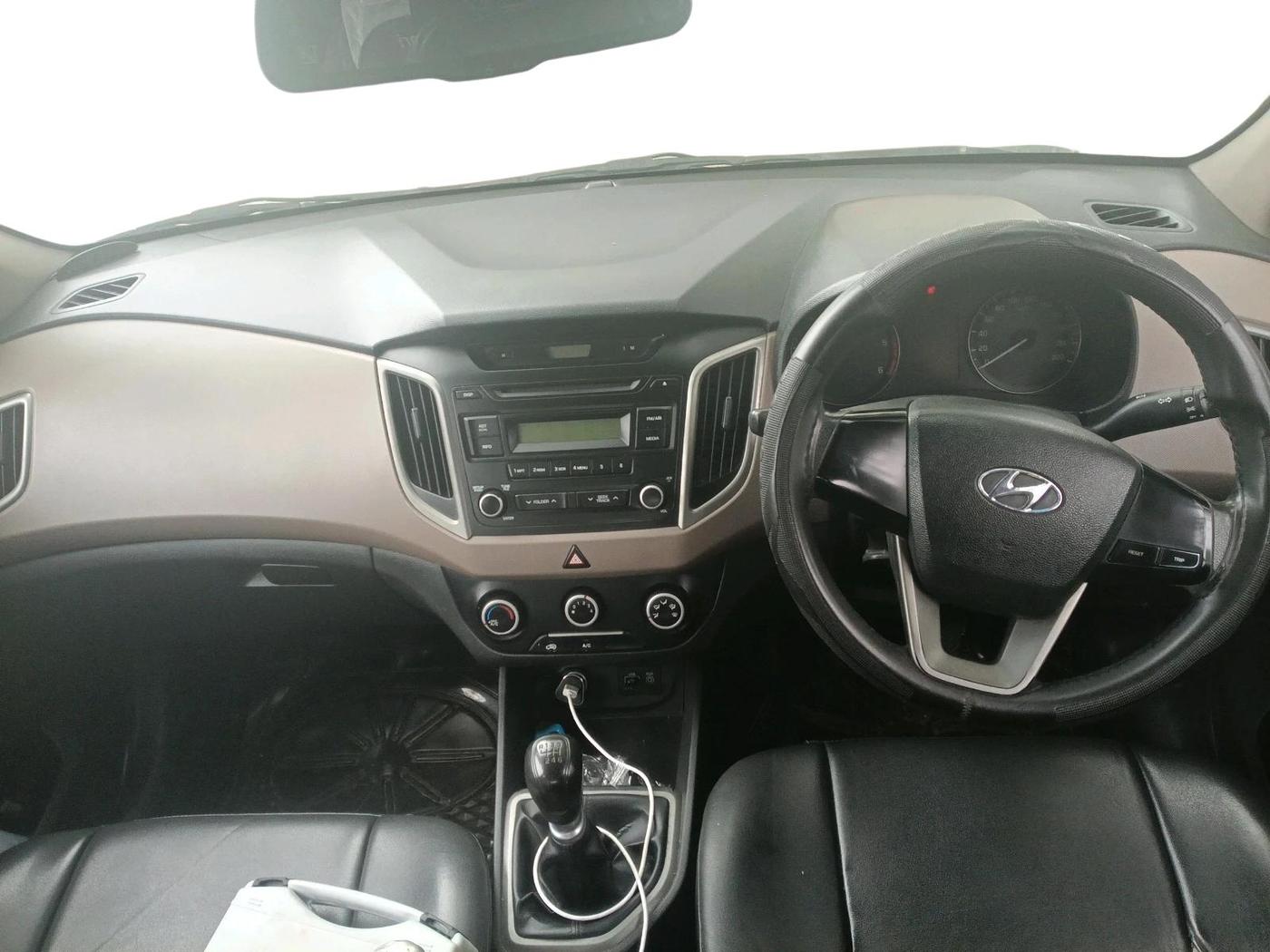 2015 Hyundai Creta BASE 1.4 DIESEL, Diesel, Manual, 1,43,669 km, interior