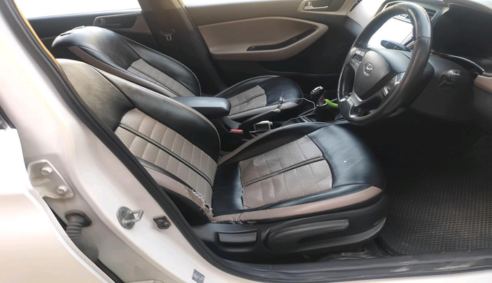 2016 Hyundai Elite i20 ASTA 1.4 CRDI (O), Diesel, Manual, 1,28,243 km, interior