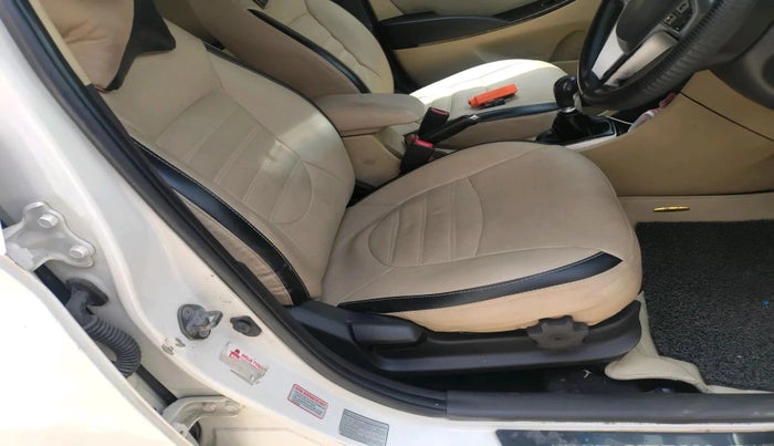 2014 Hyundai Verna FLUIDIC 1.6 CRDI SX, Diesel, Manual, 1,18,431 km, interior