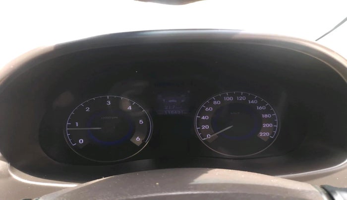 2014 Hyundai Verna FLUIDIC 1.6 CRDI SX, Diesel, Manual, 1,18,431 km, interior